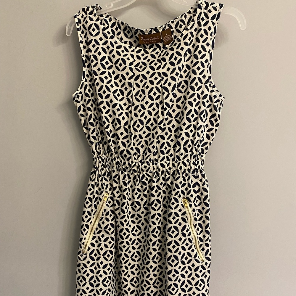 Speed control New York special occasion dress, SIZE medium